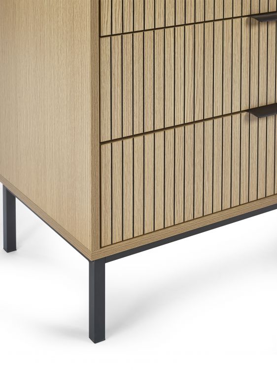 Vista Chest 3
