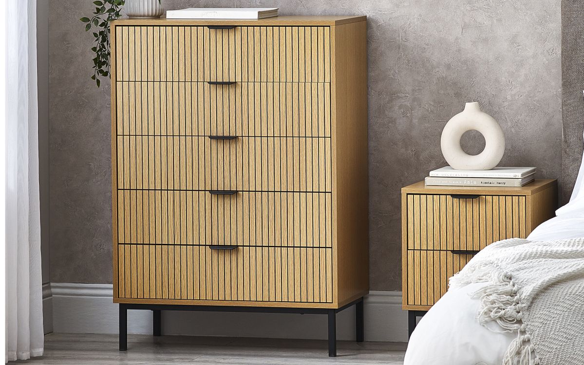 Vista Chest 4